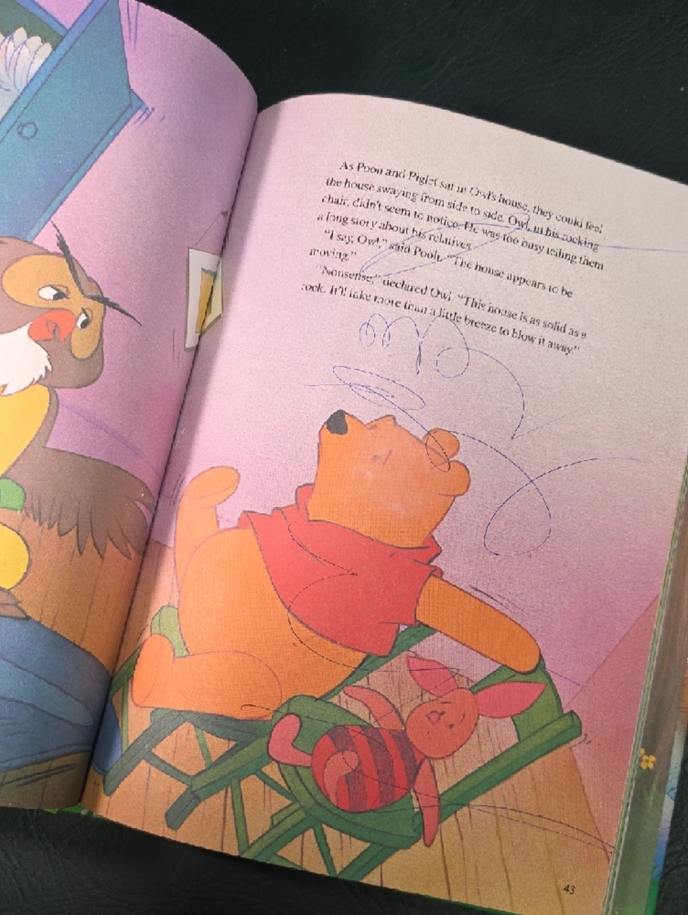 **Disney Winnie the Pooh Illustrated Cover in Blue, Yellow, Orange, Green** - Picture 2 of 6